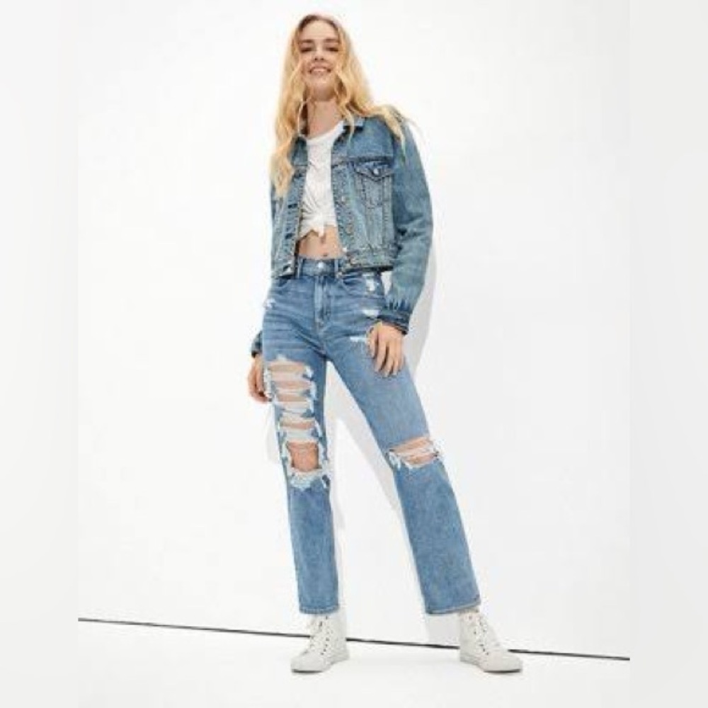American Eagle High Rise Ripped Boyfriend Jeans
